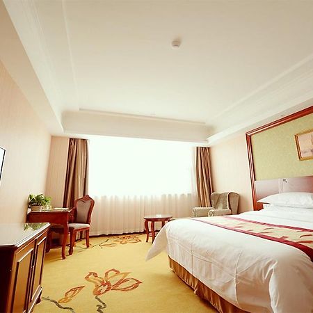 Vienna Hotel Shanghai Jiading New City Exterior photo
